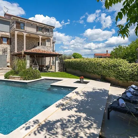 Prázdninový dům Casa Carolina With Pool *